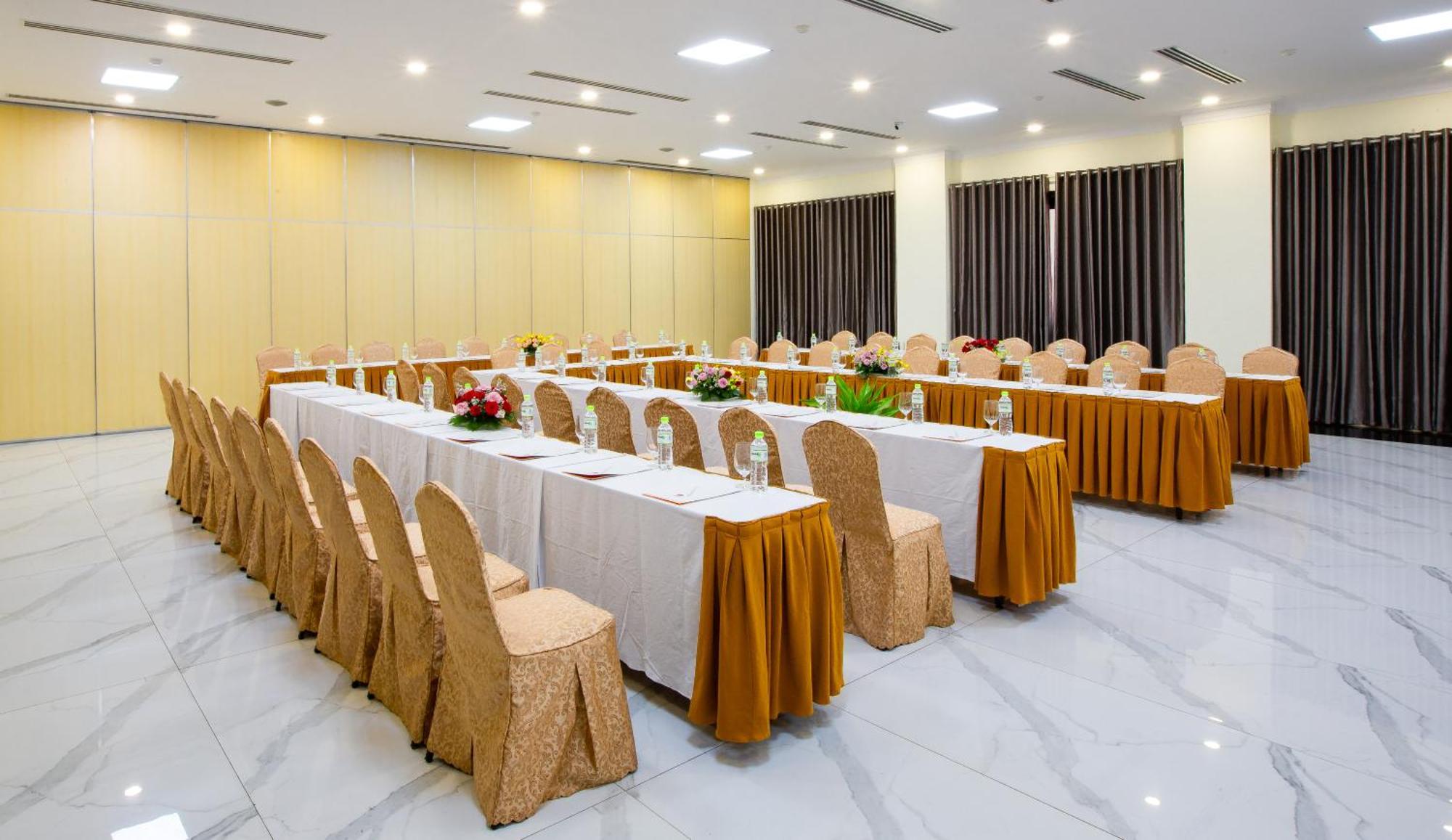 פאן ת'ייט Golden Coast Resort & Spa מראה חיצוני תמונה